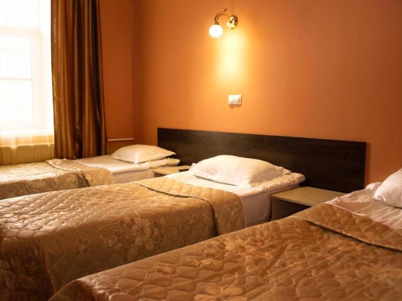 Yellow Hotel