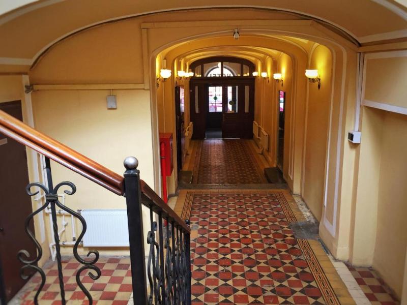 Yellow Hotel