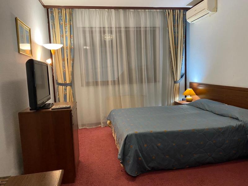 Отель Генрих