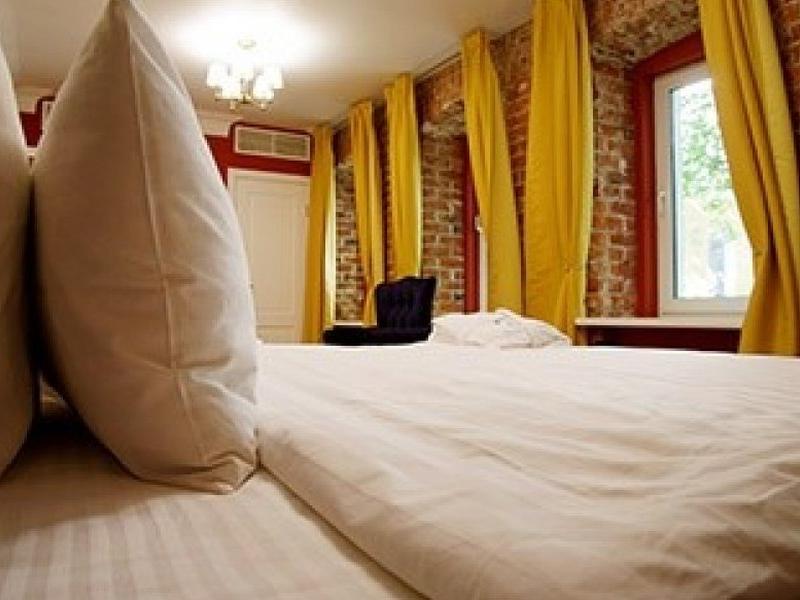 Barin Residence Centre