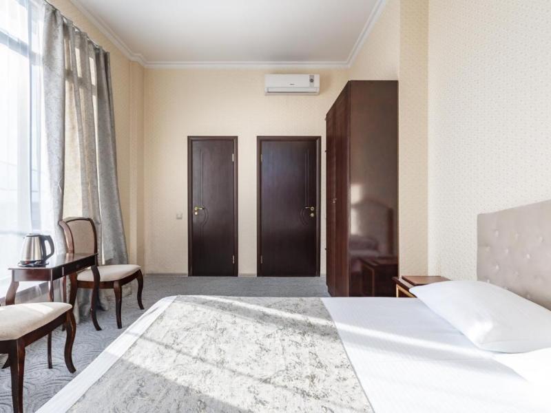 Отель Верона