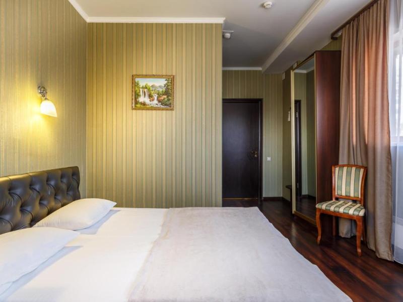 Отель Верона