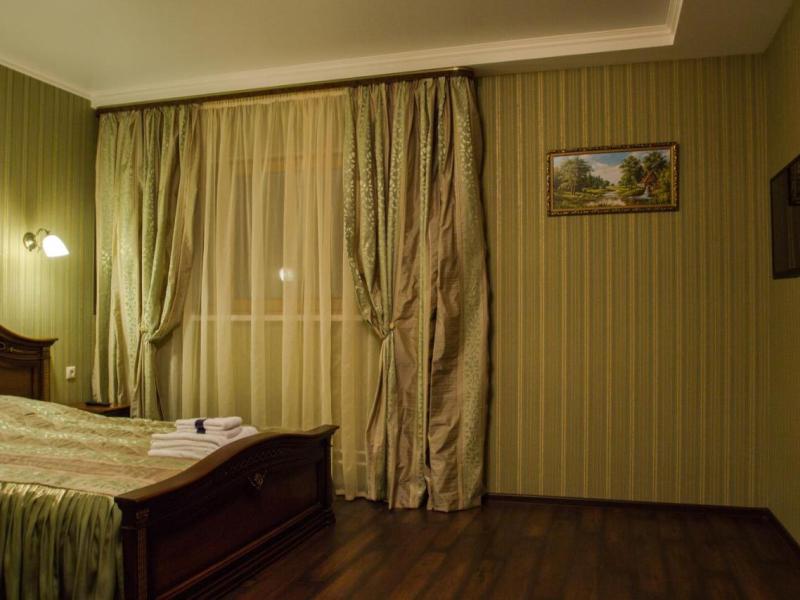 Отель Верона