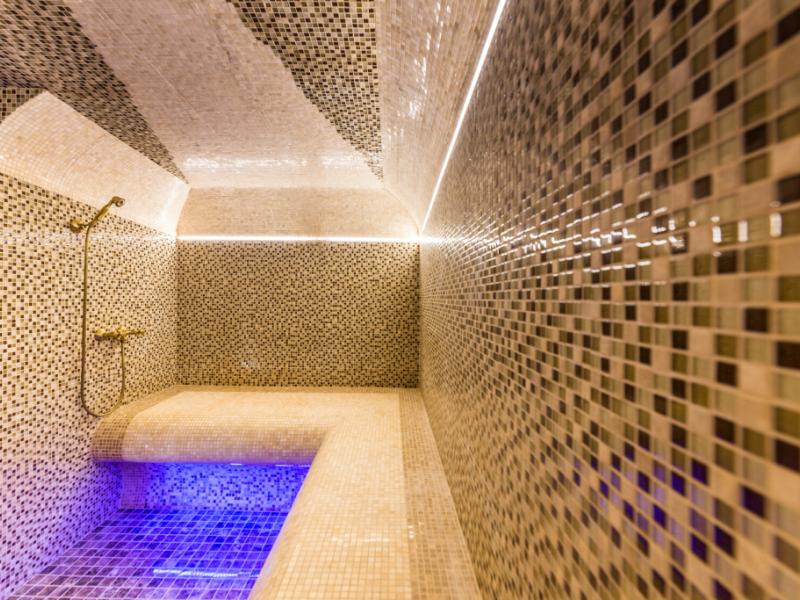 Amadey Hotel & Spa