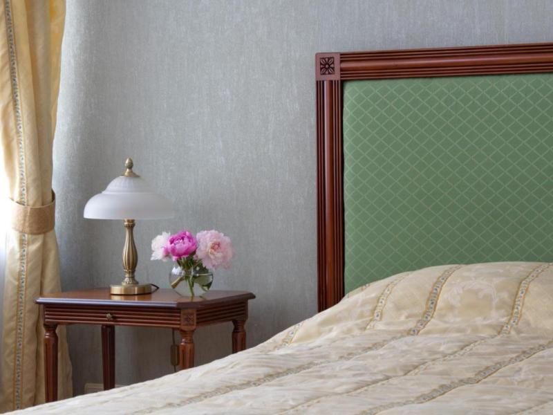 Aristocrat Boutique Hotel