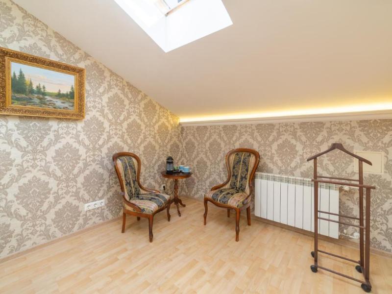 Aristocrat Boutique Hotel