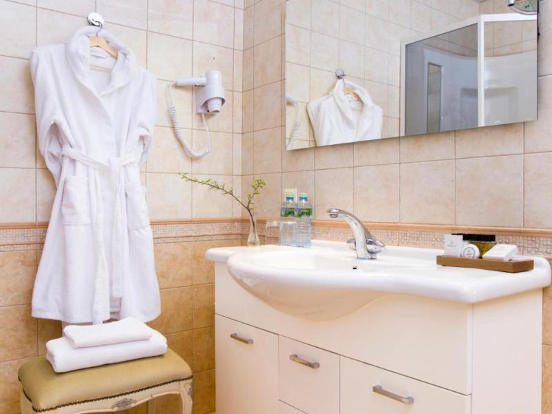 Aristocrat Boutique Hotel