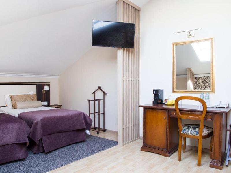 Aristocrat Boutique Hotel