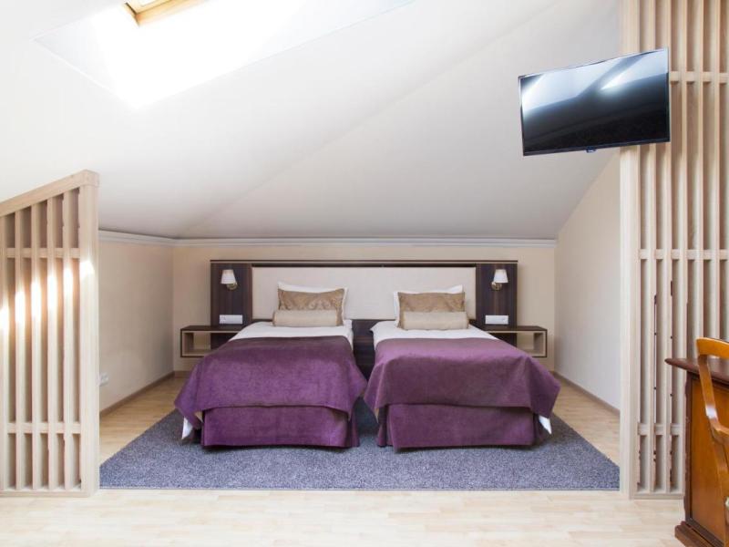 Aristocrat Boutique Hotel