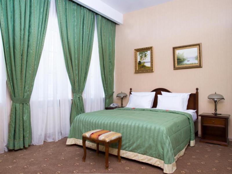 Aristocrat Boutique Hotel