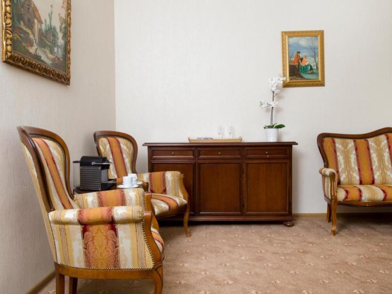 Aristocrat Boutique Hotel