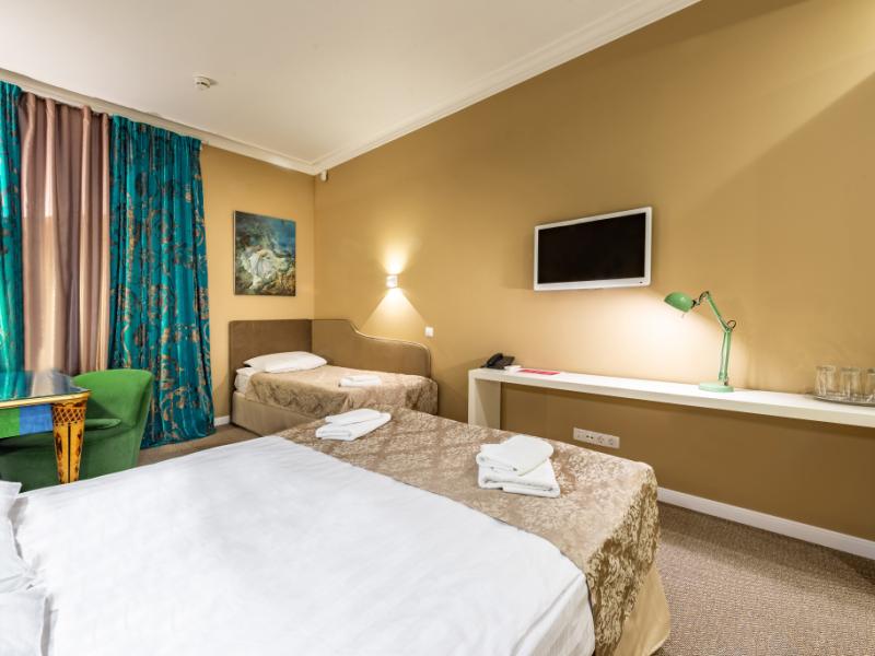 T-hotel