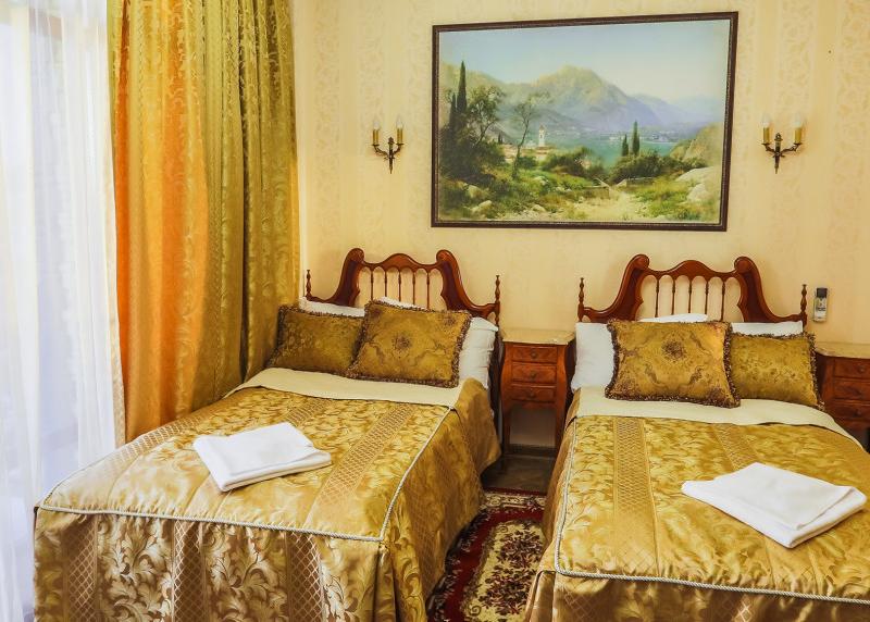 Арт Отель Поручик Ржевский