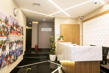 Elm Suite Hotel