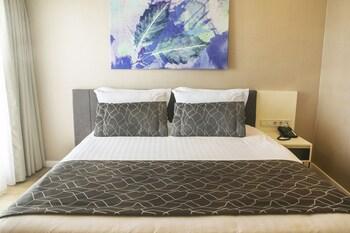 Elm Suite Hotel