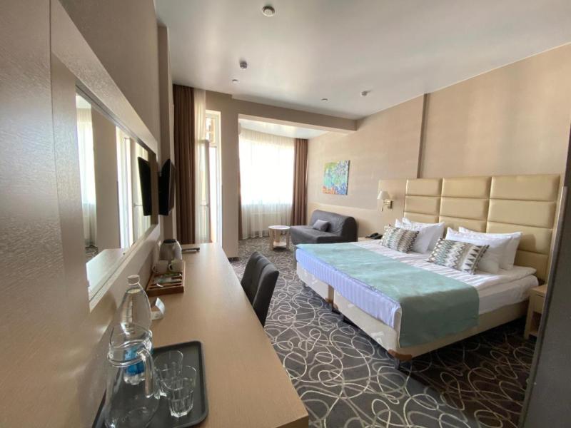 Роза Ветров Новая (Архипо-Осиповка)