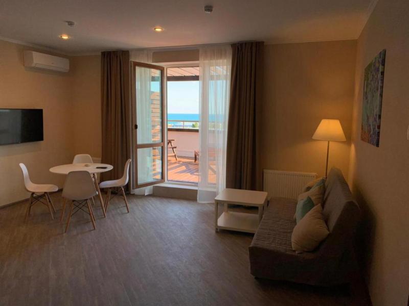 Роза Ветров Новая (Архипо-Осиповка)