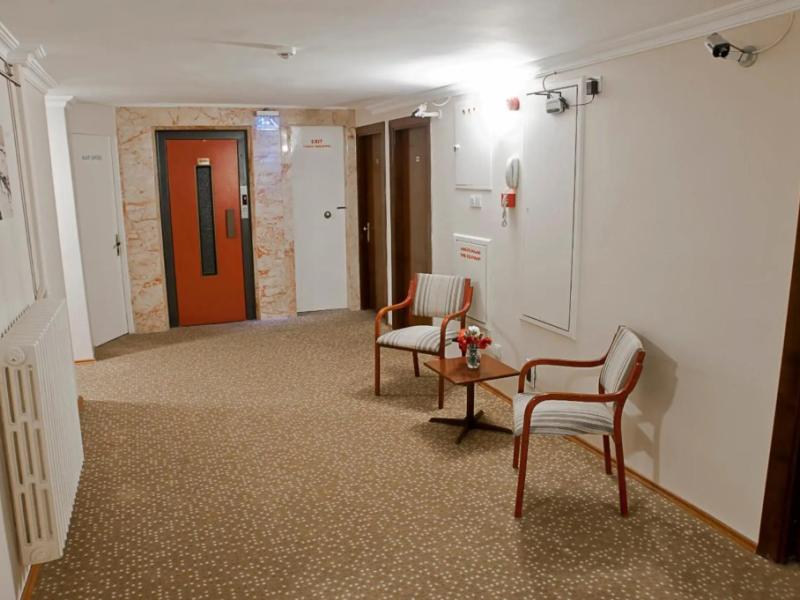 Avlonya Hotel