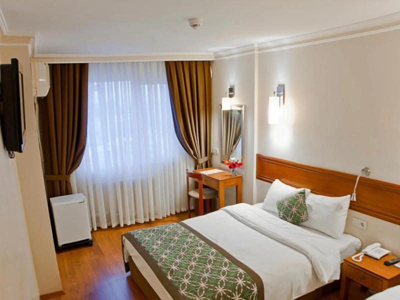 Avlonya Hotel
