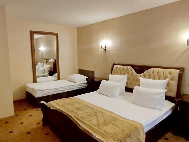 Отель Аристократъ