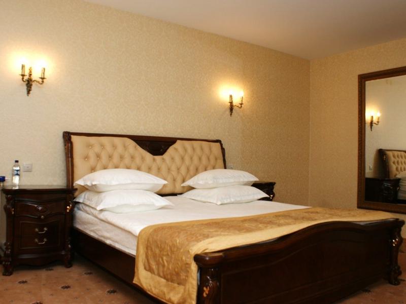 Отель Аристократъ