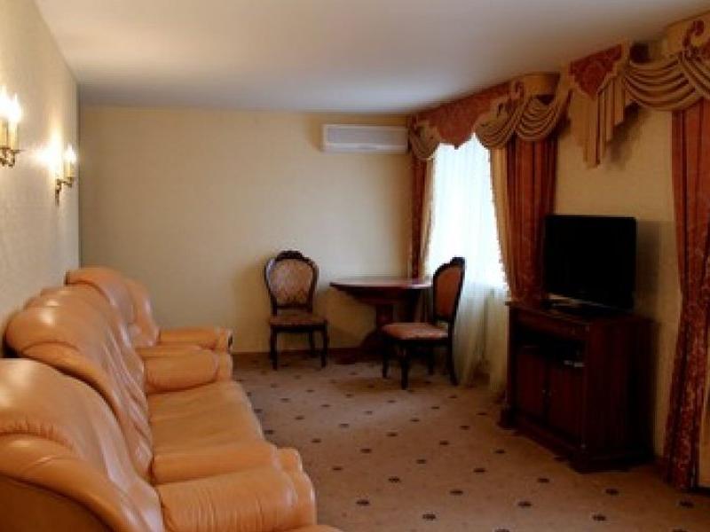 Отель Аристократъ