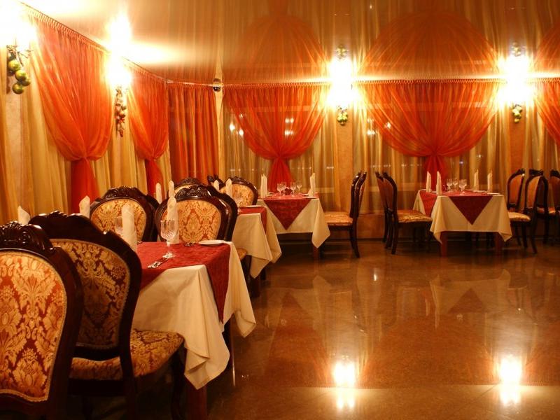 Отель Аристократъ