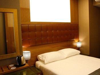 The Hera Platinum Hotel