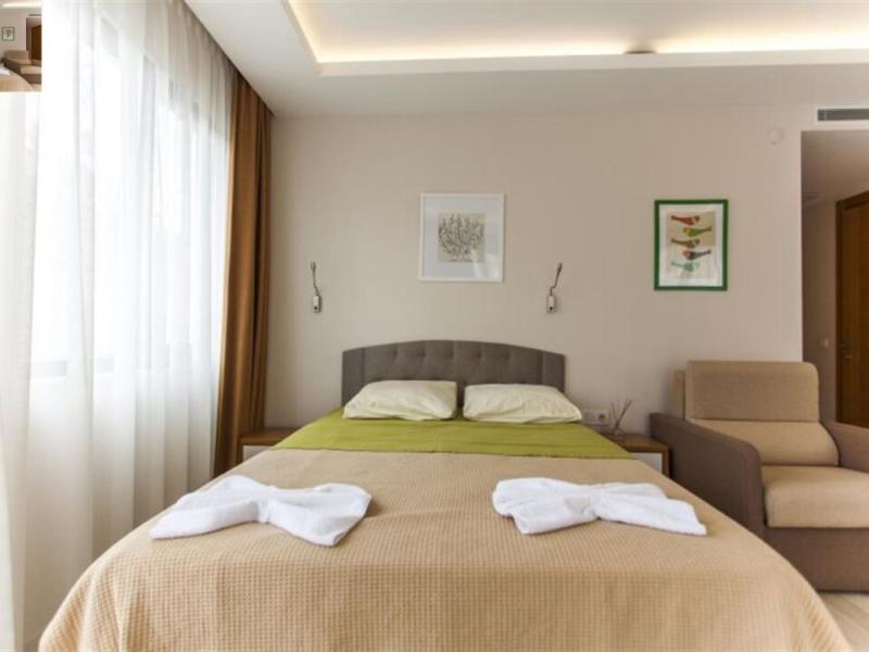 Holas Apartments