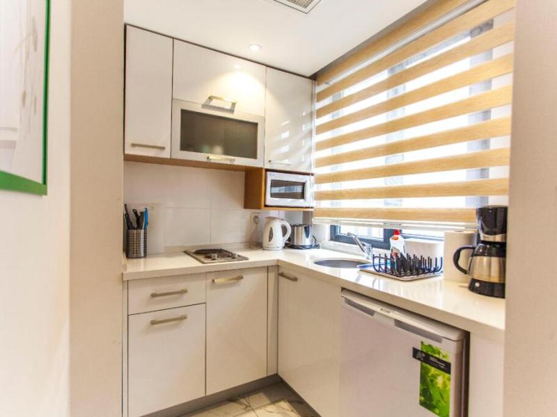 Holas Apartments