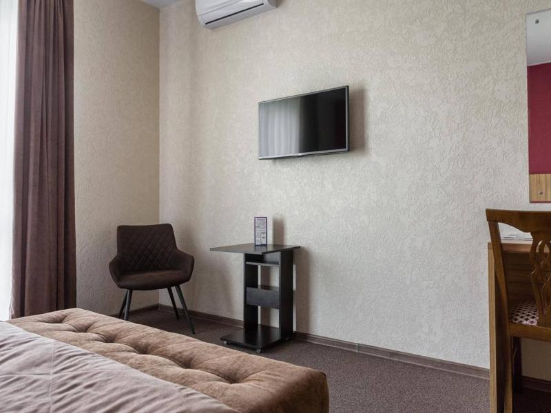 Sky Lux Hotel