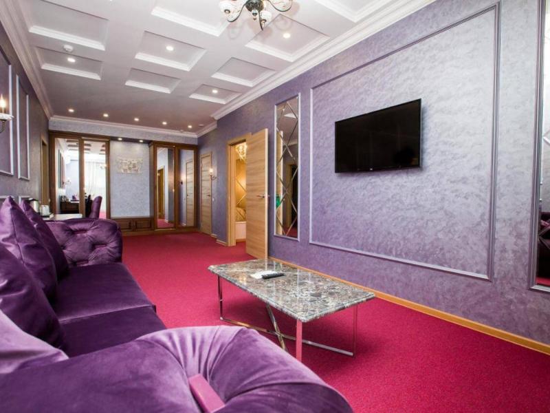 Sky Lux Hotel