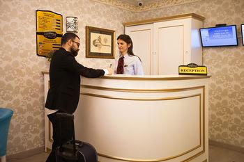 Empire Suite Hotel