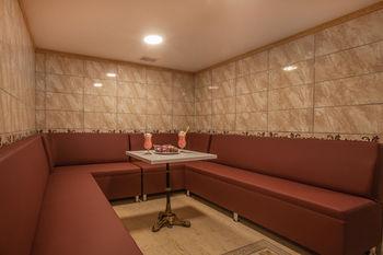 Empire Suite Hotel