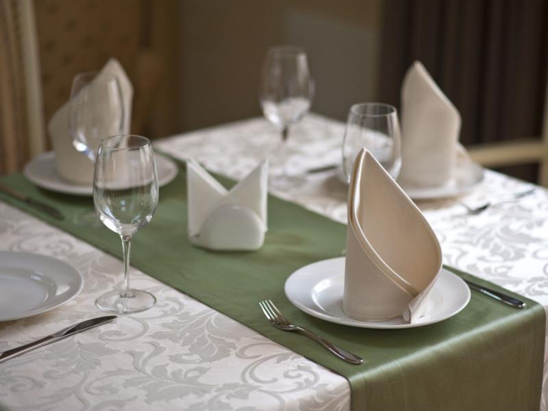 Grand Leonardo Hotel