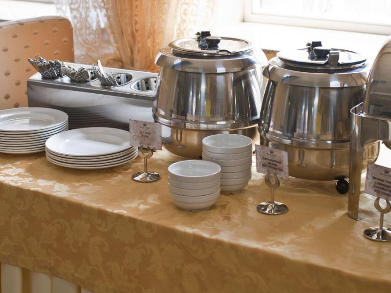 Grand Leonardo Hotel