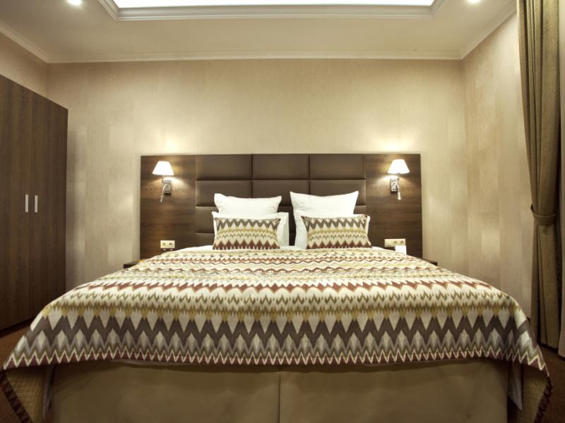 Grand Leonardo Hotel