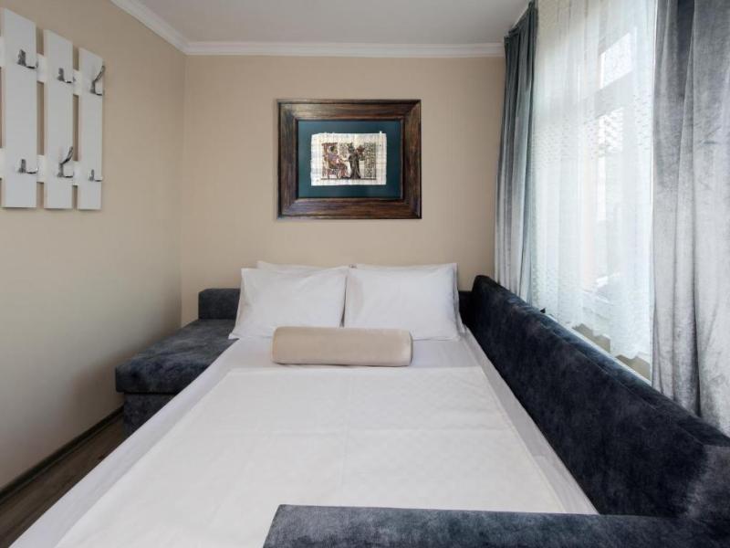 Carvan Hotel