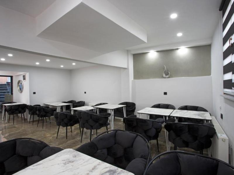 Carvan Hotel