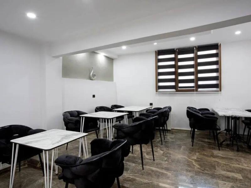 Carvan Hotel