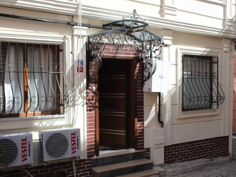 Carvan Hotel