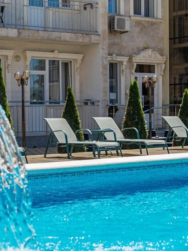 Avdallini Golden Bay