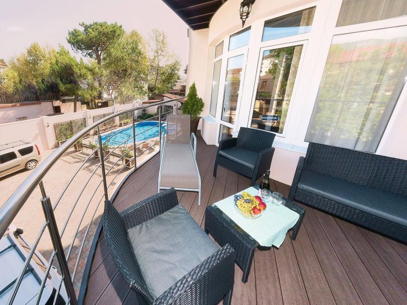 Астель Вилла