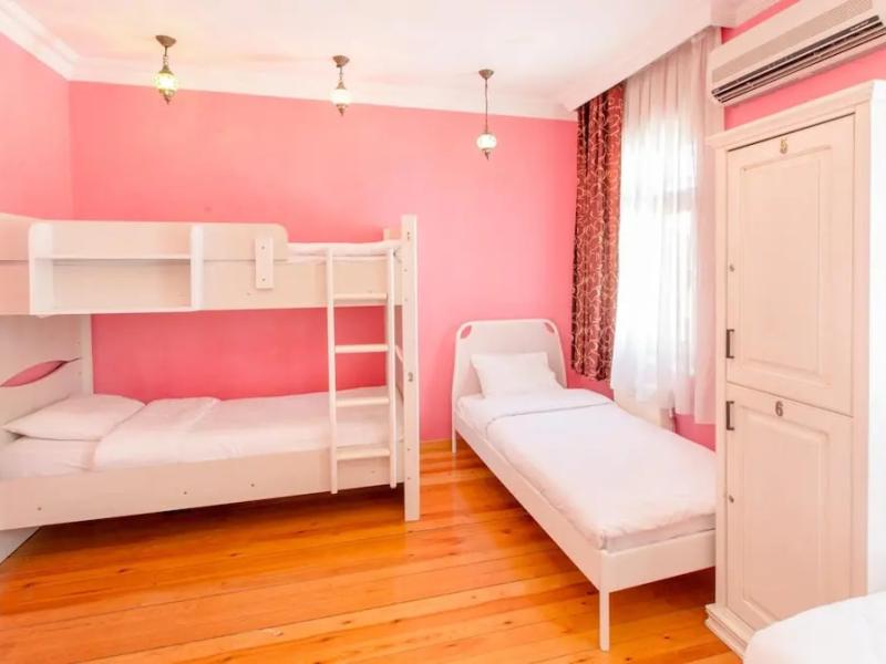 Bucoleon Hostel