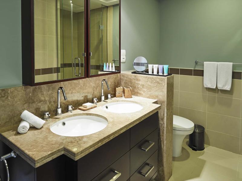 Dream Inn Apartments-29 Boulevard Private Garden