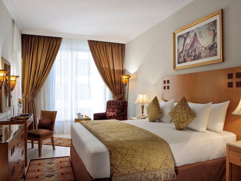 Mercure Dubai Barsha Heights Hotel Suites