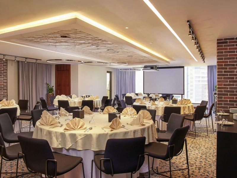 Mercure Dubai Barsha Heights Hotel Suites & Apartments