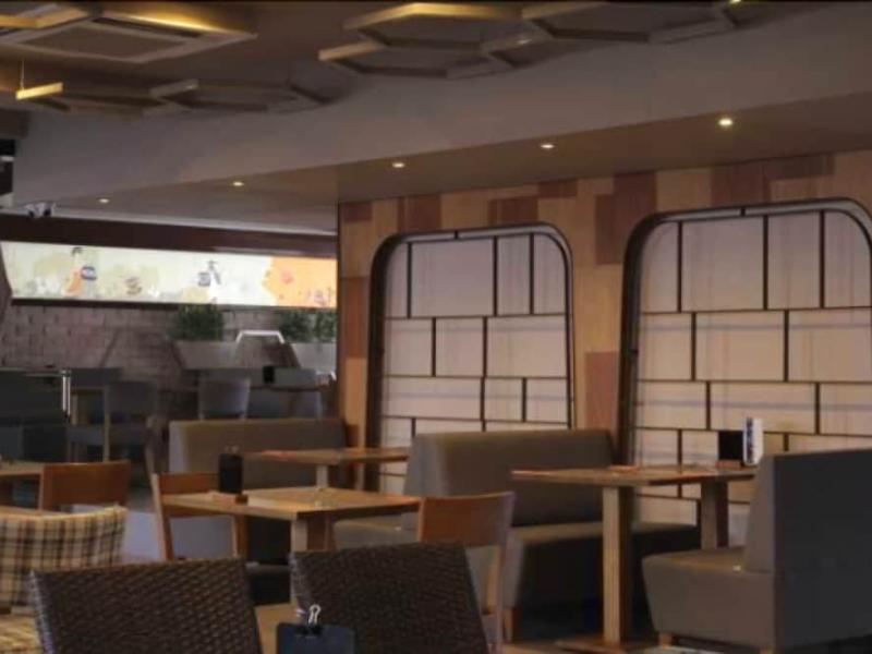 Upsuites Hotel