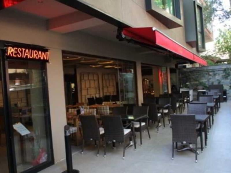 Upsuites Hotel