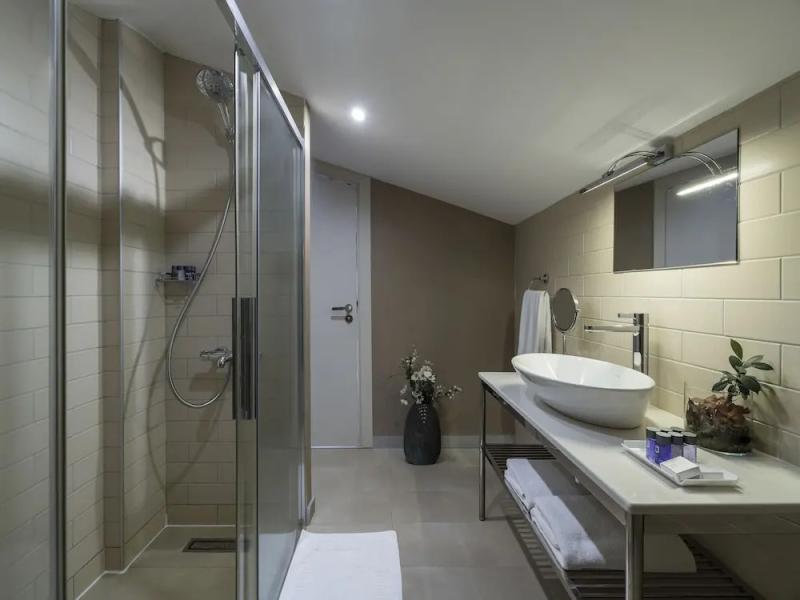 Upsuites Hotel